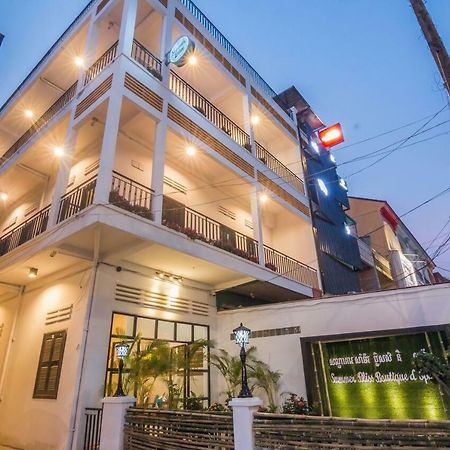 Summer Bliss Boutique Siem Reap Exterior photo